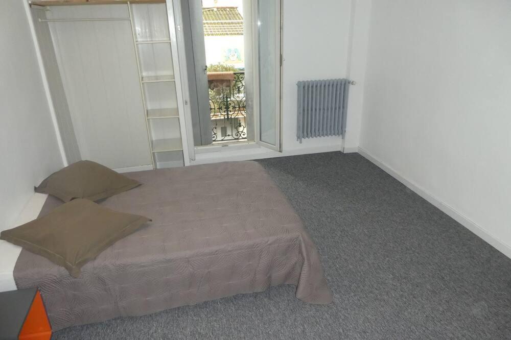 Etanit ! Beziers Plein Centre - 1Mn Du Bus, De La Gare Du Train Et Liaison Aeroport -Chambres Climatisees -Spacieuses Amenagees Pour Singles, Couple, Et Ou Familles -Parking A Velos -Consigne Exterior photo
